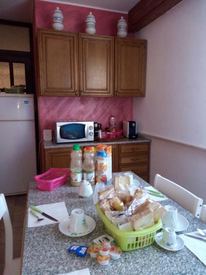 Su Casciu Bed and Breakfast Bosa Exteriör bild